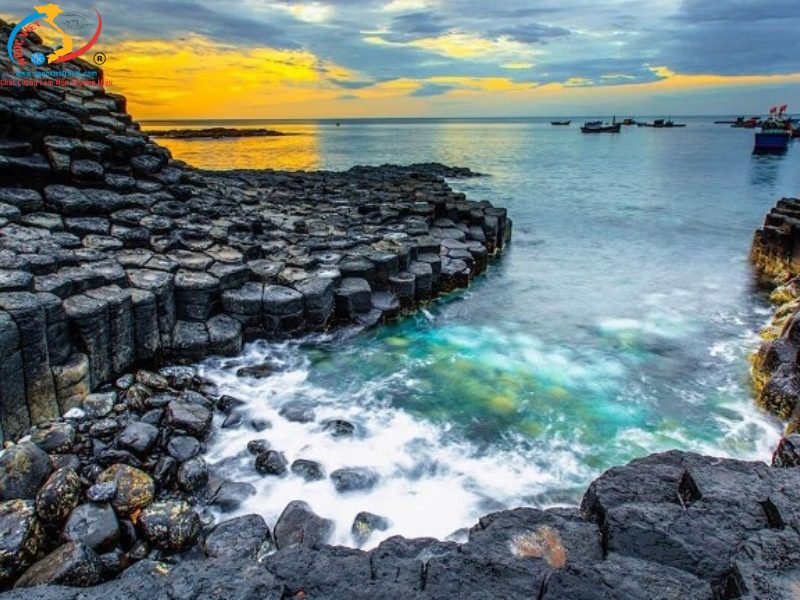 TOUR QUY NHƠN - PHÚ YÊN - TỐI THỨ 5 HÀNG TUẦN - XE VIP LIMOUSINE - 3 NGÀY 3 ĐÊM